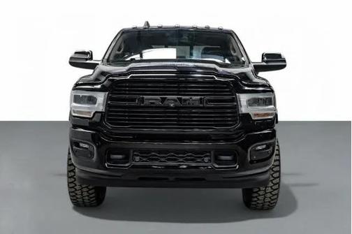 2019 RAM 3500 Laramie Crew Cab 4x4 8' Box