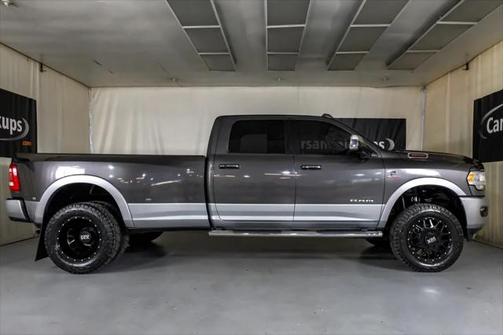2020 RAM 3500 Laramie Crew Cab 4x4 8' Box