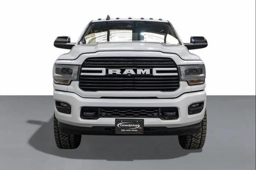 2020 RAM 3500 Laramie Crew Cab 4x4 8' Box