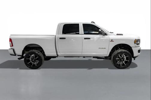 2019 RAM 2500 Tradesman Crew Cab 4x4 6'4' Box