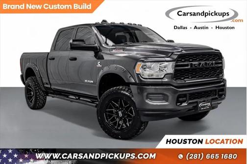2020 RAM 2500 Tradesman Crew Cab 4X4 6'4' Box