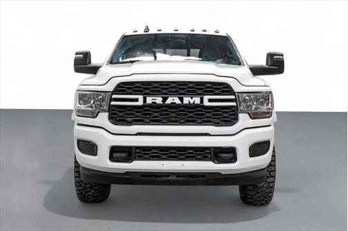 2024 RAM 3500 Tradesman Crew Cab 4x4 8' Box