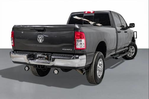 2022 RAM 2500 Tradesman Crew Cab 4x4 8' Box