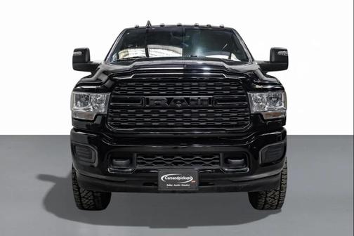 2024 RAM 3500 Tradesman Crew Cab 4x4 8' Box