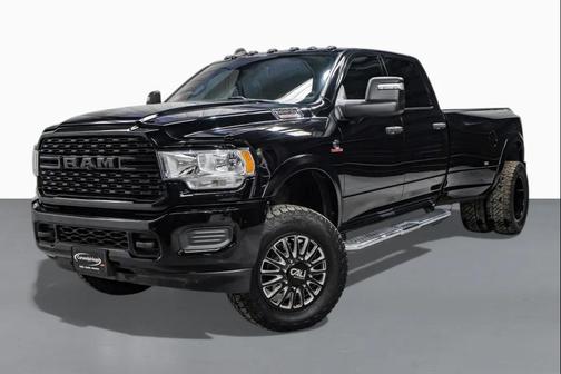 2024 RAM 3500 Tradesman Crew Cab 4x4 8' Box