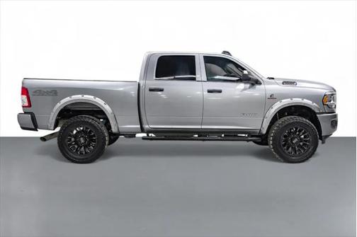 2020 RAM 2500 Tradesman Crew Cab 4X4 6'4' Box
