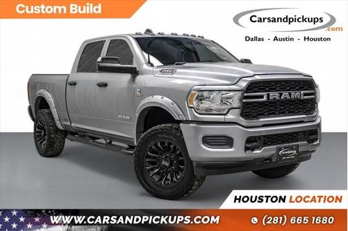 2020 RAM 2500 Tradesman Crew Cab 4X4 6'4' Box