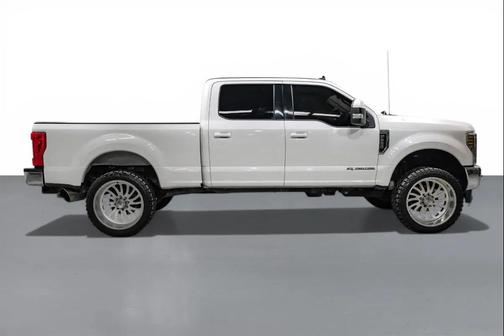 WHITE PLATINUM MET TRI-COAT 2019 Ford F-250 Lariat