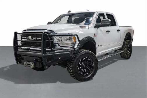 2021 RAM 3500 Tradesman Crew Cab 4x4 6'4' Box
