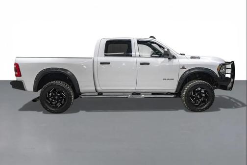 2021 RAM 3500 Tradesman Crew Cab 4x4 6'4' Box