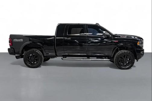 2019 RAM 2500 Big Horn Mega Cab 4x4 6'4' Box