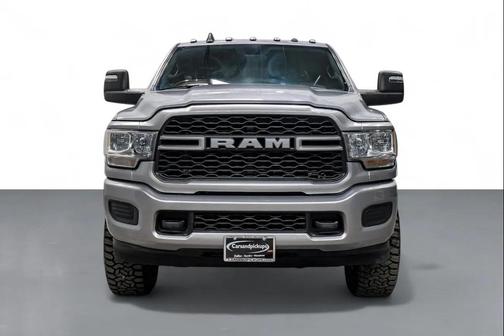 2023 RAM 3500 Tradesman Crew Cab 4x4 8' Box