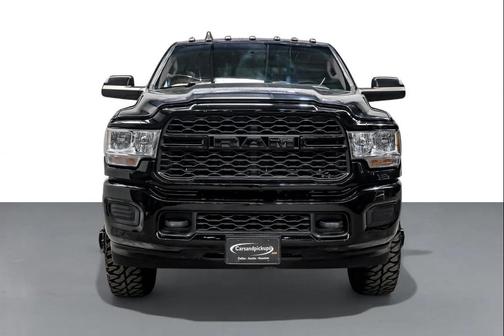 2019 RAM 3500 Tradesman Crew Cab 4x4 8' Box