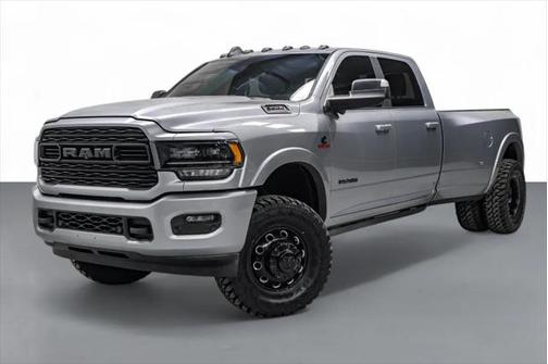 2022 RAM 3500 Limited Crew Cab 4x4 8' Box