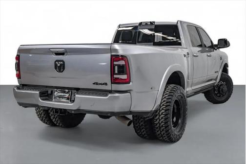 2022 RAM 3500 Limited Crew Cab 4x4 8' Box