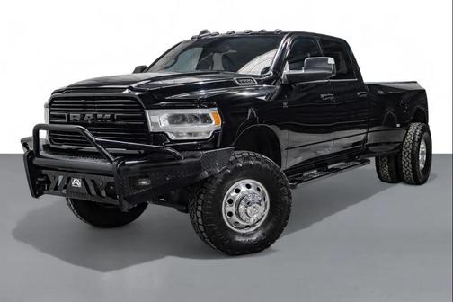 2019 RAM 3500 Big Horn Crew Cab 4x4 8' Box