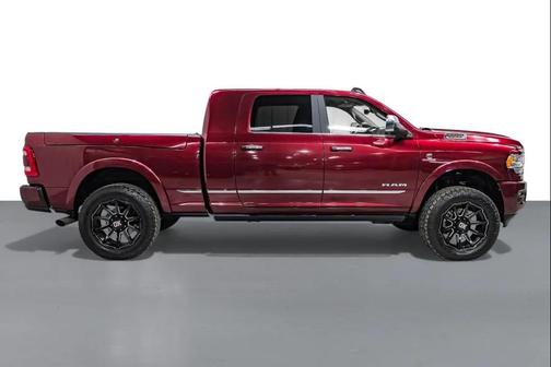 2022 RAM 3500 Limited Mega Cab 4x4 6'4' Box