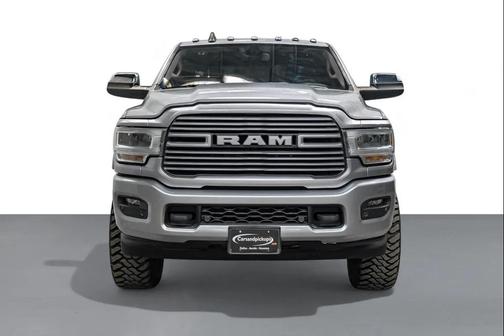 2022 RAM 3500 Laramie Crew Cab 4x4 8' Box