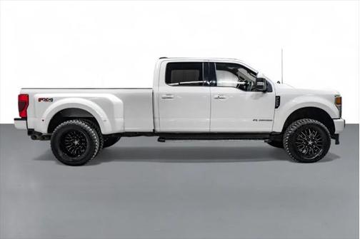 2022 Ford F-350 Lariat