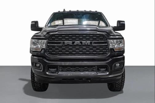 2024 RAM 3500 Big Horn Crew Cab 4x4 8' Box