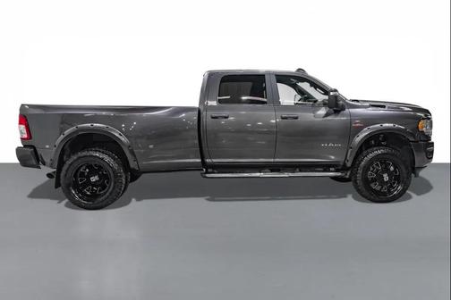 2024 RAM 3500 Big Horn Crew Cab 4x4 8' Box