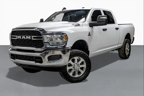 2023 RAM 2500 Tradesman Crew Cab 4x4 6'4' Box