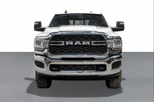 2023 RAM 2500 Tradesman Crew Cab 4x4 6'4' Box