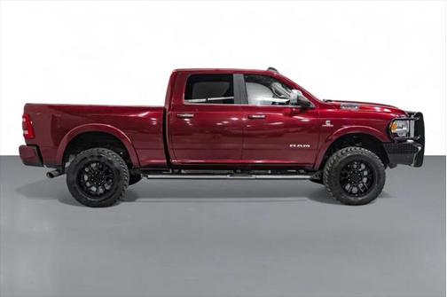 2019 RAM 2500 Laramie Crew Cab 4x4 6'4' Box