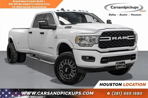 Bright White Clearcoat 2024 RAM 3500 Big Horn Crew Cab 4x4 8' Box