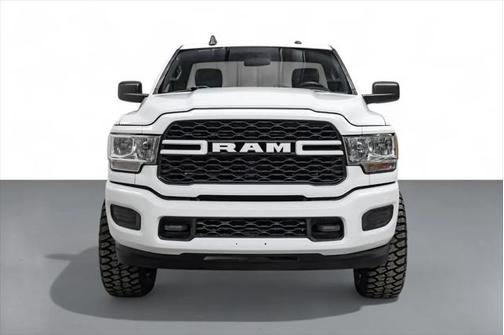 2022 RAM 2500 Tradesman Regular Cab 4x4 8' Box