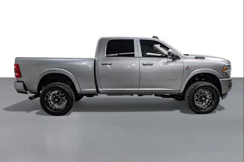 2022 RAM 2500 Laramie Crew Cab 4x4 6'4' Box