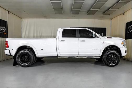 2022 RAM 3500 Laramie Crew Cab 4x4 8' Box