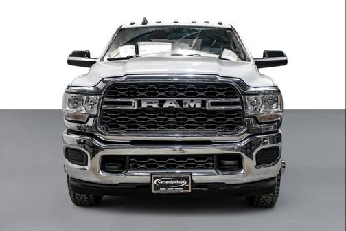 Bright White Clearcoat 2019 RAM 3500 Tradesman Crew Cab 4x4 8' Box