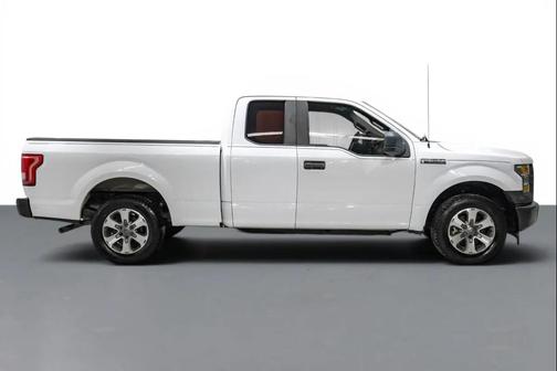 OXFORD WHITE 2017 Ford F-150 XL