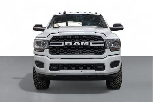 2020 RAM 3500 Tradesman Crew Cab 4x4 8' Box