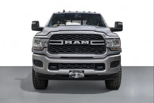 2023 RAM 3500 Tradesman Crew Cab 4x4 8' Box