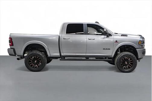 2020 RAM 2500 Laramie Crew Cab 4X4 6'4' Box