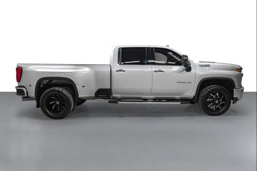 Silver Ice Metallic 2021 Chevrolet Silverado 3500 High Country