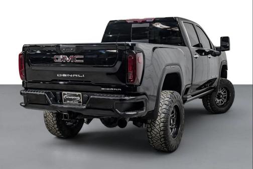 Onyx Black 2022 GMC Sierra 2500 Denali