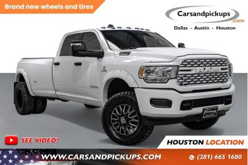 2023 RAM 3500 Big Horn Crew Cab 4x4 8' Box