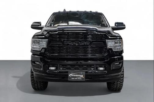 2022 RAM 3500 Limited Crew Cab 4x4 8' Box
