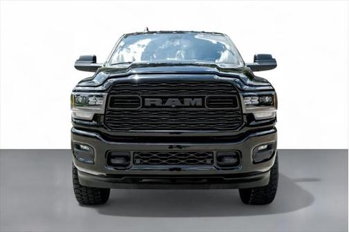 2022 RAM 3500 Limited Crew Cab 4x4 8' Box