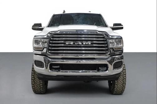 Bright White Clearcoat 2022 RAM 2500 Big Horn Crew Cab 4x4 6'4' Box