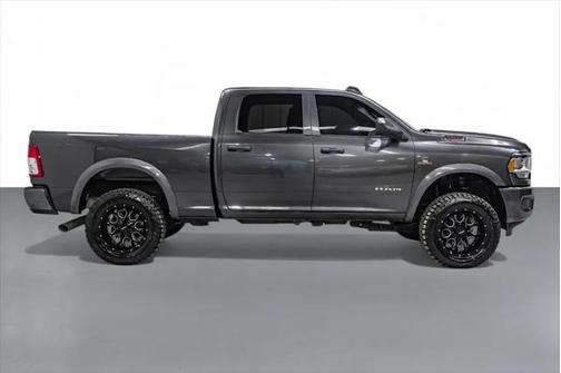 2022 RAM 2500 Tradesman Crew Cab 4x4 6'4' Box