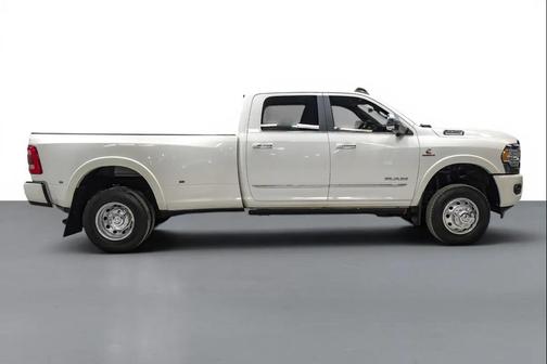Pearl White 2022 RAM 3500 Limited Crew Cab 4x4 8' Box