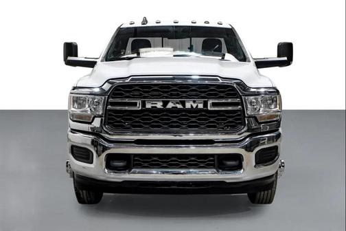 Bright White Clearcoat 2022 RAM 3500 Tradesman Regular Cab 4x4 8' Box