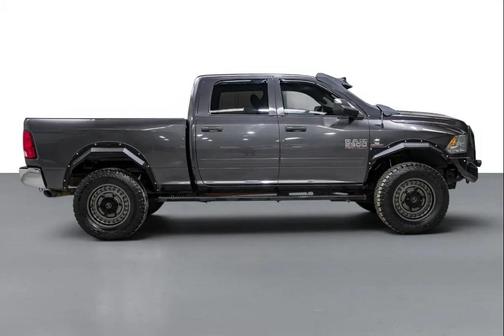Granite Crystal Metallic Clearcoat 2018 RAM 2500 Tradesman Crew Cab 4x4 6'4' Box