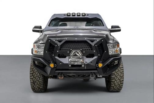Granite Crystal Metallic Clearcoat 2018 RAM 2500 Tradesman Crew Cab 4x4 6'4' Box