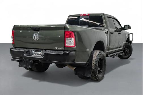 2022 RAM 3500 Tradesman Crew Cab 4x4 8' Box