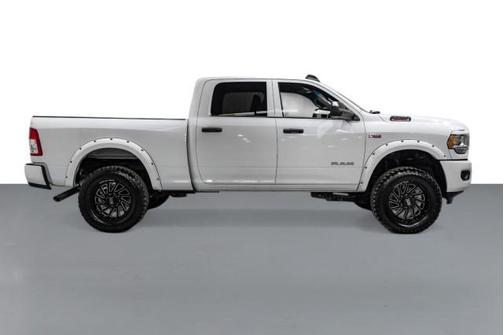 2022 RAM 2500 Tradesman Crew Cab 4x4 6'4' Box
